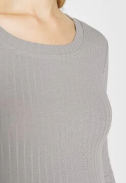 Even&Odd Long Sleeved Top - Grey -Chic Mode Shop 0b12c3c203104f7eaeca12319bc4d7bb