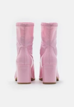 Even&Odd Classic Ankle Boots - Pink -Chic Mode Shop 0e7a9a8d4a484f9ca84d33d5c6484244