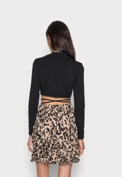 Even&Odd Long Sleeved Top - Black -Chic Mode Shop 116e406030ea4b14bf923470e7c14d9a