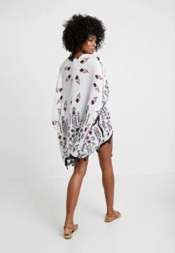 Even&Odd Summer Jacket - Off-White -Chic Mode Shop 13681c0dd8654d95a80ea97646bb2490