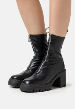 Even&Odd Platform Ankle Boots - Black