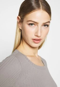 Even&Odd Long Sleeved Top - Grey -Chic Mode Shop 199fa1d172f641b0a11bdd210b63de7e