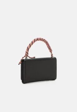 Chic Mode Shop -Chic Mode Shop 28e0580dc50e4014936c8d02a9515eac