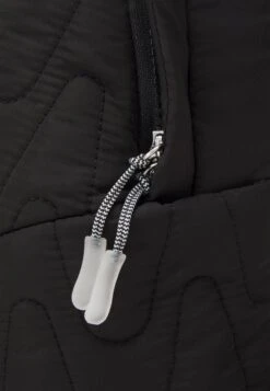 Even&Odd Rucksack - Black -Chic Mode Shop 2902d029daa54490b6ee91a3bcedd879