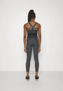 Seamless Power - Leggings - Black 8 Seamless Power - Leggings - Black -Chic Mode Shop 29960318c9d142fe9b09b750f86d0c21