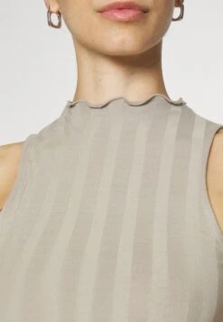 2 Pack - Top - Black/Beige -Chic Mode Shop 2a3eae0064d5490bbd196ebf21aa8a71