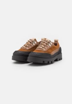 Even&Odd Casual Lace-Ups - Brown -Chic Mode Shop 2fce494687c148cdb469e703698d02ea