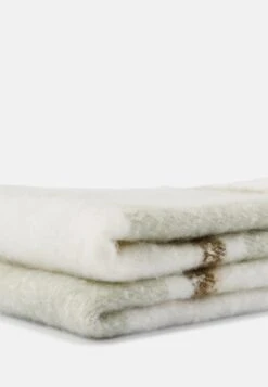 Even&Odd Scarf - Green/White -Chic Mode Shop 32cceff87e634480a7b178d6b48c43b0