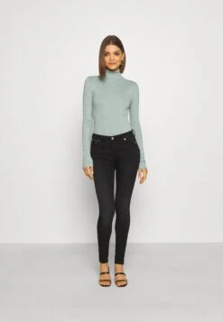 Chic Mode Shop -Chic Mode Shop 34c5694773314d0eb6523c1f69f2f551