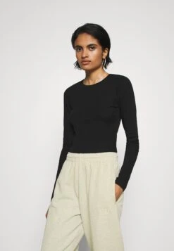 Even&Odd 3Er Pack - Long Sleeved Top - Black/White/Light Grey 10 Even&Odd 3Er Pack - Long Sleeved Top - Black/White/Light Grey -Chic Mode Shop 44749ac73d6c4ad5a33a5cb5890acce6