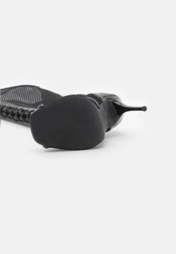 Even&Odd High Heeled Boots - Black 10 Even&Odd High Heeled Boots - Black -Chic Mode Shop 4b5da282cf7e46e3a932bd700fb679c9