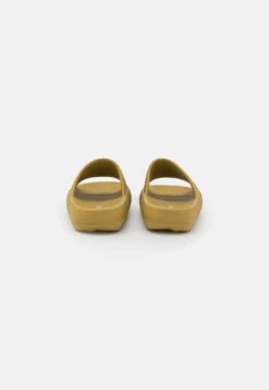 Even&Odd Pool Slides - Khaki -Chic Mode Shop 5c59d917479a4ce8a46217a24b0d7ced