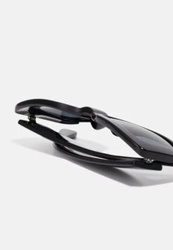 Even&Odd Sunglasses - Black -Chic Mode Shop 5da8d9db41744b74927cdc0590e3fcb6