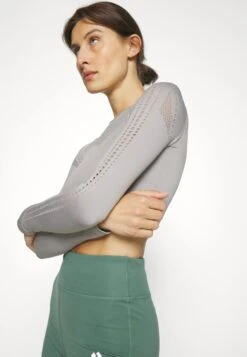 Long Sleeved Top - Grey -Chic Mode Shop 608b99c46fcd46b3a04e205052f4506d