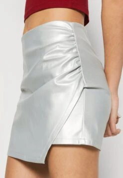 Even&Odd Shorts - Silver -Chic Mode Shop 659d2ce8a71a420f823e36decd68bbbe