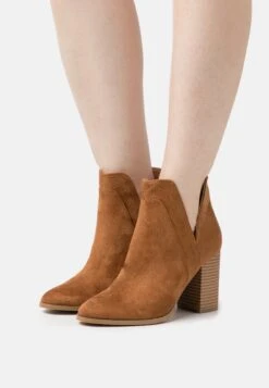 Ankle Boots - Ankle Boots