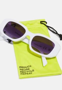 Even&Odd Sunglasses - White -Chic Mode Shop 788b3558be4543c1993a7816476fc1b0