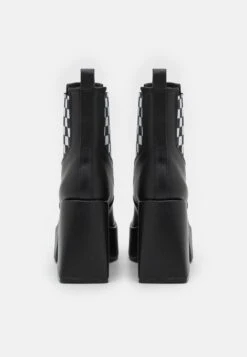 Even&Odd Platform Ankle Boots - Platform Ankle Boots -Chic Mode Shop 8d85eb3e42fb428683a91f0c3f7c6bac