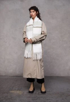 Chic Mode Shop -Chic Mode Shop 971e2ae7d2014f90a062e0641cfb8b27