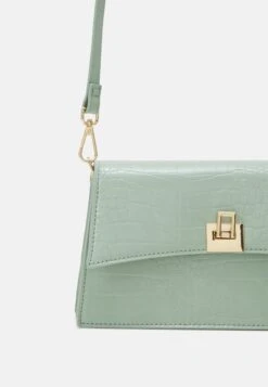 Even&Odd Across Body Bag - Green -Chic Mode Shop a22acbfda6a54691a99cbb70e8c71bf4