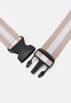 Even&Odd Bum Bag - Beige -Chic Mode Shop a5ee7fb1ba80444fa7d7927383a98879