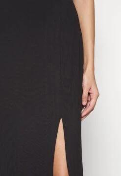 Even&Odd Maxi Skirt - Black -Chic Mode Shop b447a7291a804f92b1138520290cbd40