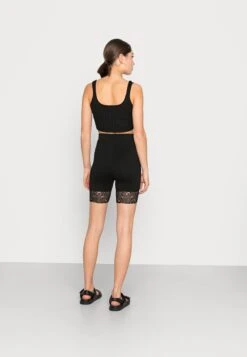 Even&Odd Shorts - Black/Black -Chic Mode Shop c2d0ecd270f74aa39522a9cb10f9a794