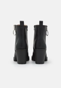 Classic Ankle Boots - Classic Ankle Boots -Chic Mode Shop d5c1f45872274c8cab276bbb1bb74ce1