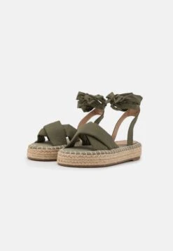 Even&Odd Sandals - Khaki -Chic Mode Shop dc182ef808cb4296a68bd1fe41d094b6