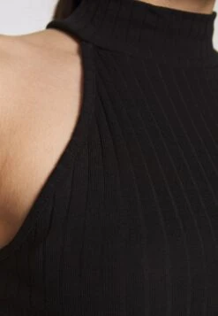 2 Pack - Top - Off White/Black -Chic Mode Shop e354c81f1f674d5ab7fefb4f21c191bd