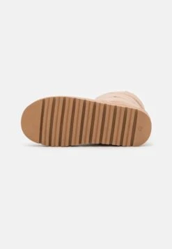 Even&Odd Platform Ankle Boots - Beige -Chic Mode Shop e3b21e44a6854bbaa7100337625e8a91