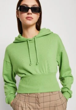 Even&Odd Sweatshirt - Green -Chic Mode Shop e425ce7a7bf84e408829731466527df0