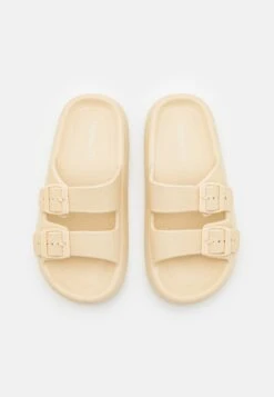 Even&Odd Pool Slides - Off White -Chic Mode Shop e5653ac6321d44e8b8df7d0934da2710