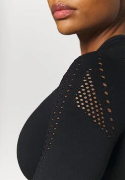 Long Sleeved Top - Black 9 Long Sleeved Top - Black -Chic Mode Shop f716492e57684d5fa3221c82923c9470