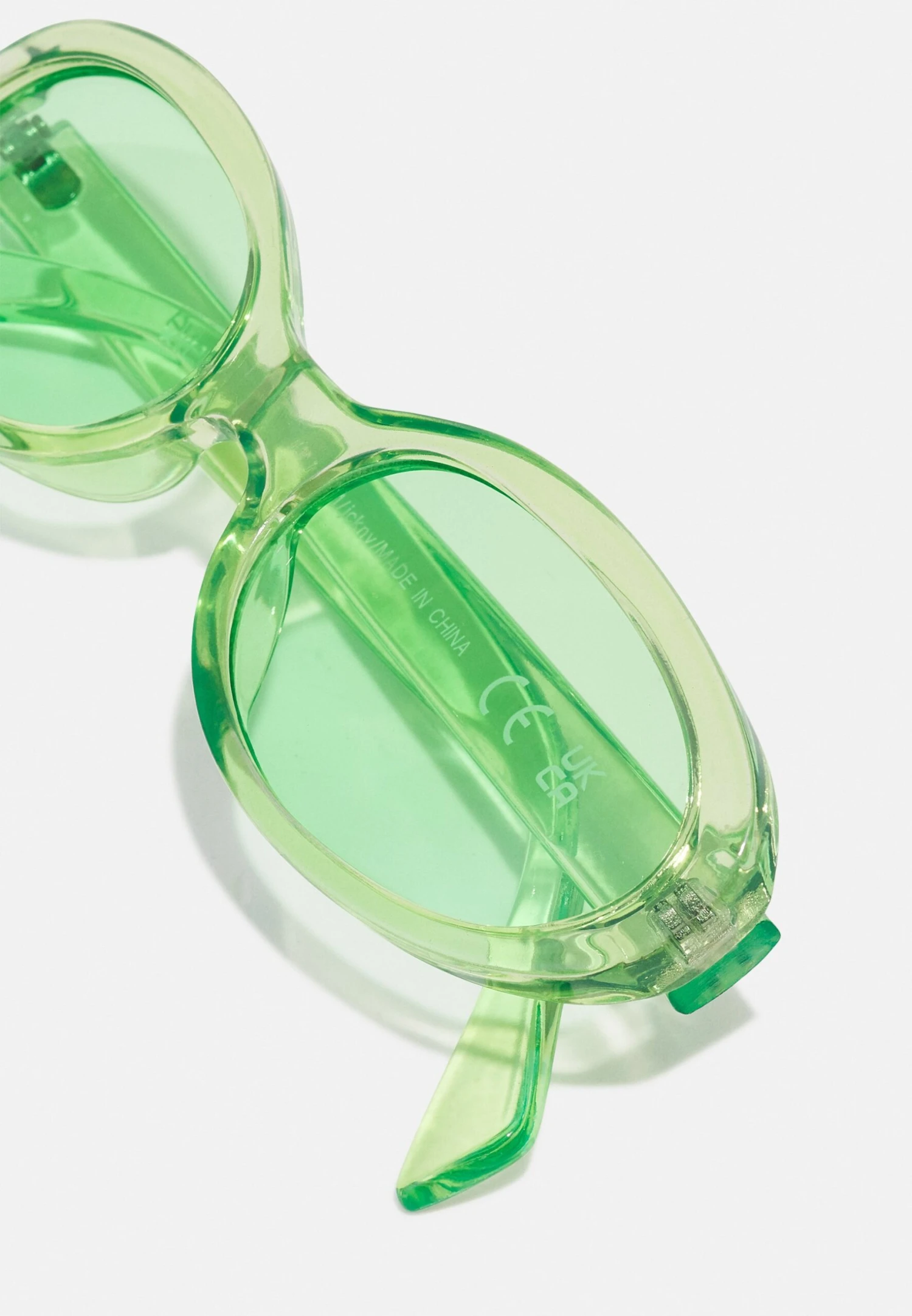 Even&Odd Sunglasses - Light Green 3 Even&Odd Sunglasses - Light Green - Image 3