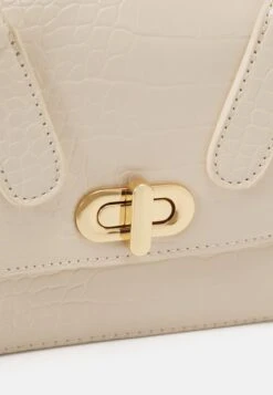 Even&Odd Across Body Bag - Off-White -Chic Mode Shop fdfb7ad0d4b64e50a18cc50056857b53