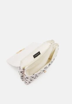 Even&Odd Handbag - Off-White -Chic Mode Shop ff35594571664766a277d7c882c705fe